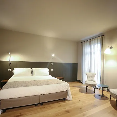 Ferro Uno, Golf Citta Di Vendégház Asti