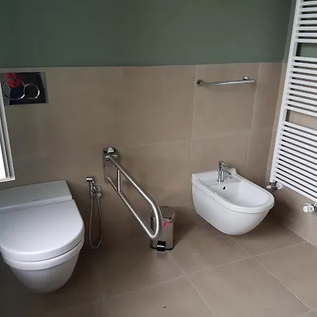 Ferro Uno, Golf Citta Di 招待所 4*