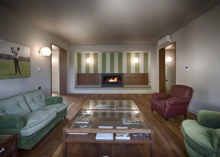 Ferro Uno, Golf Citta Di 4*